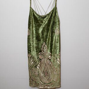 LENNI the Label Velvet Embroidered Dress